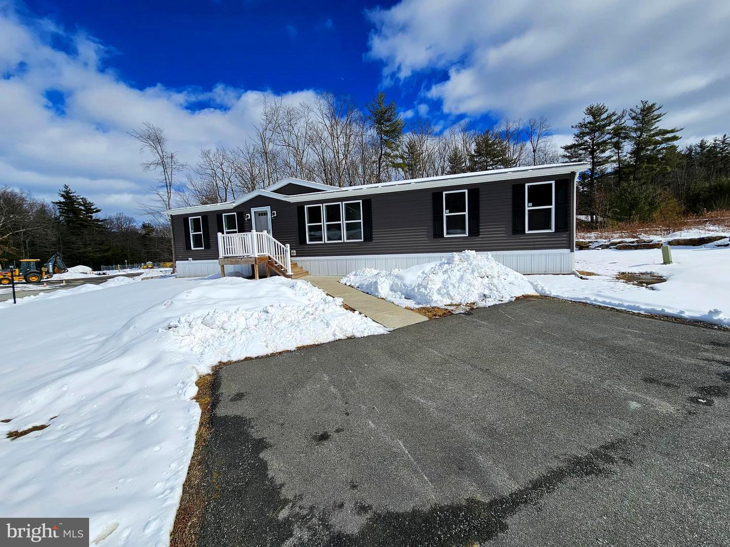 99 ANGEL DR