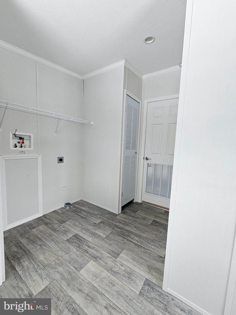 99 Angel Dr Property Photo 12