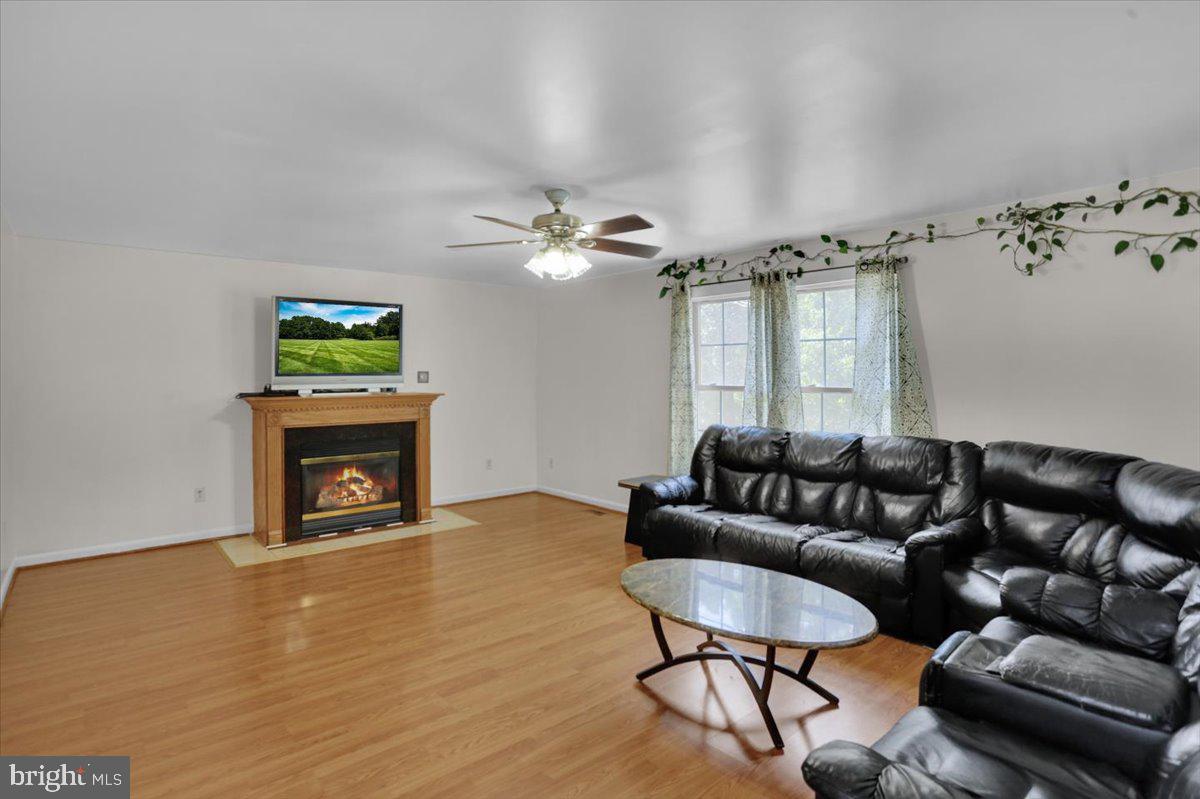 87 Oak Ledge Ave Property Photo 31