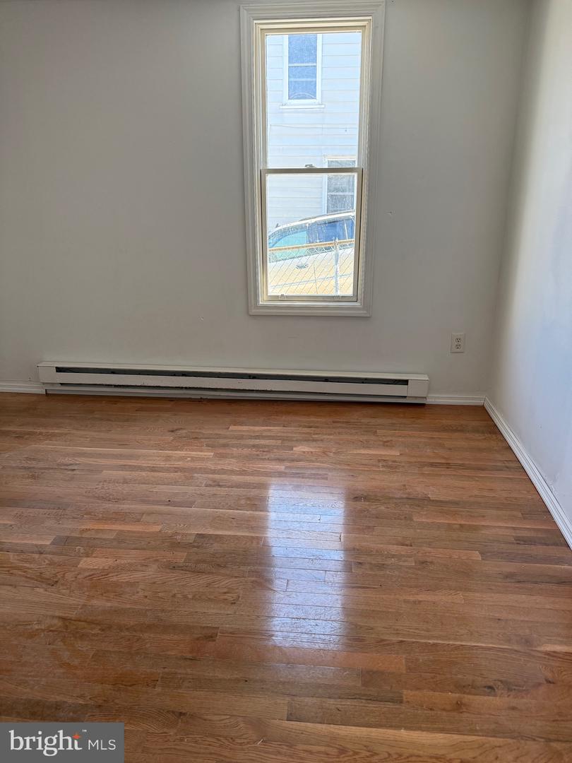1000 Brock St Property Photo 12