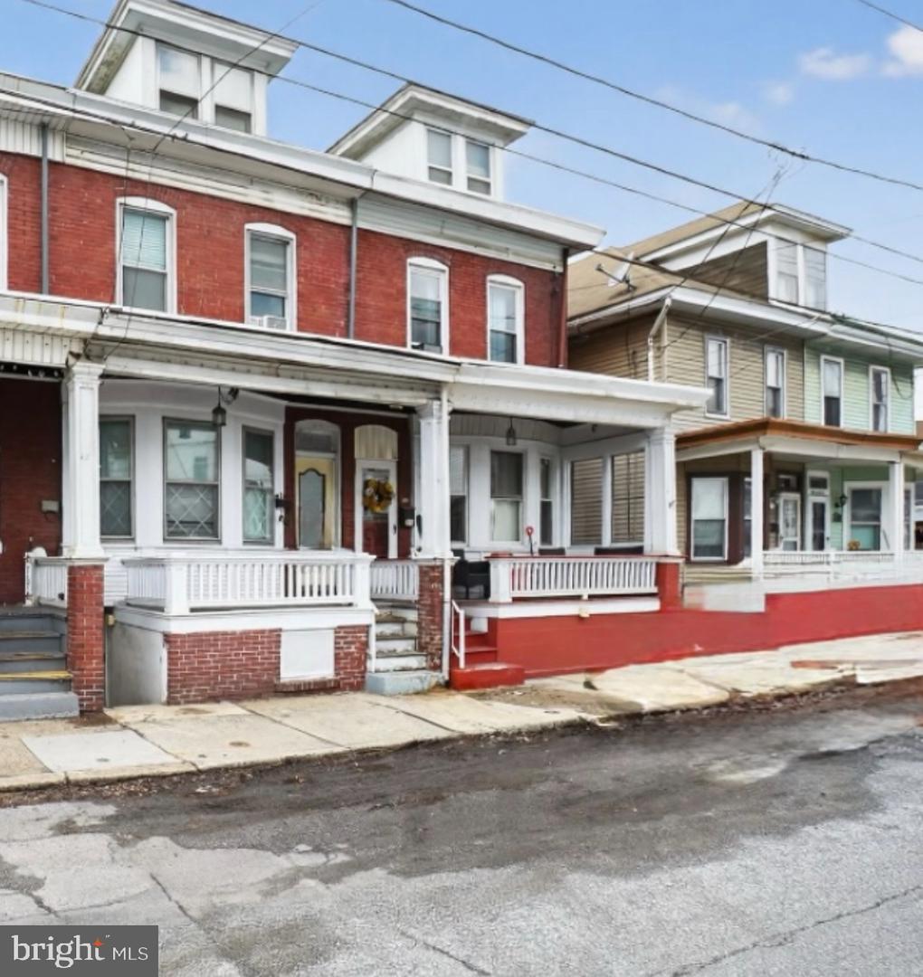 19 Coal St Property Photo 1