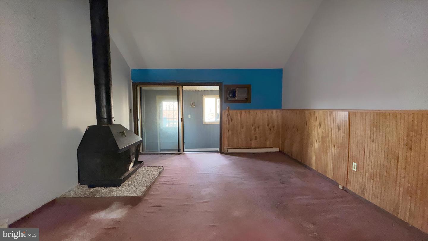 13 Princess Dr Property Photo 14
