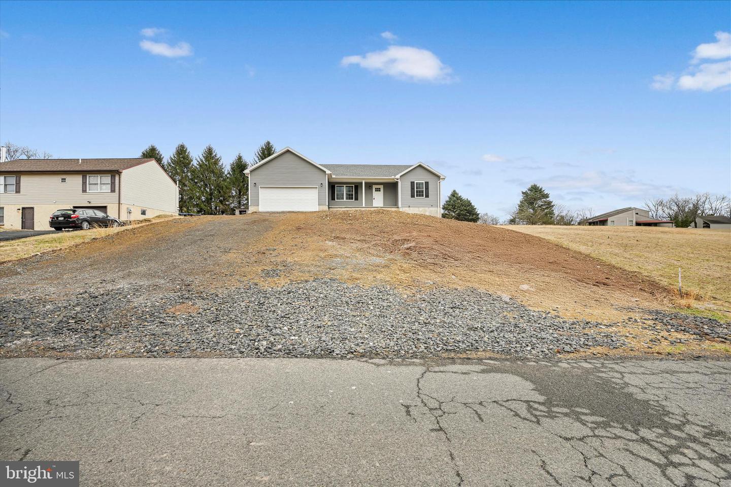 1013 Indian Dr Property Photo 2