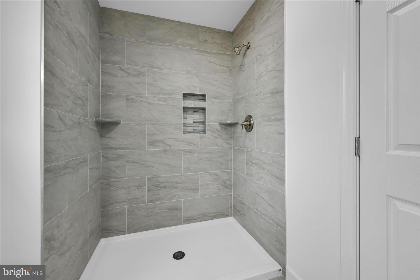 1013 Indian Dr Property Photo 25