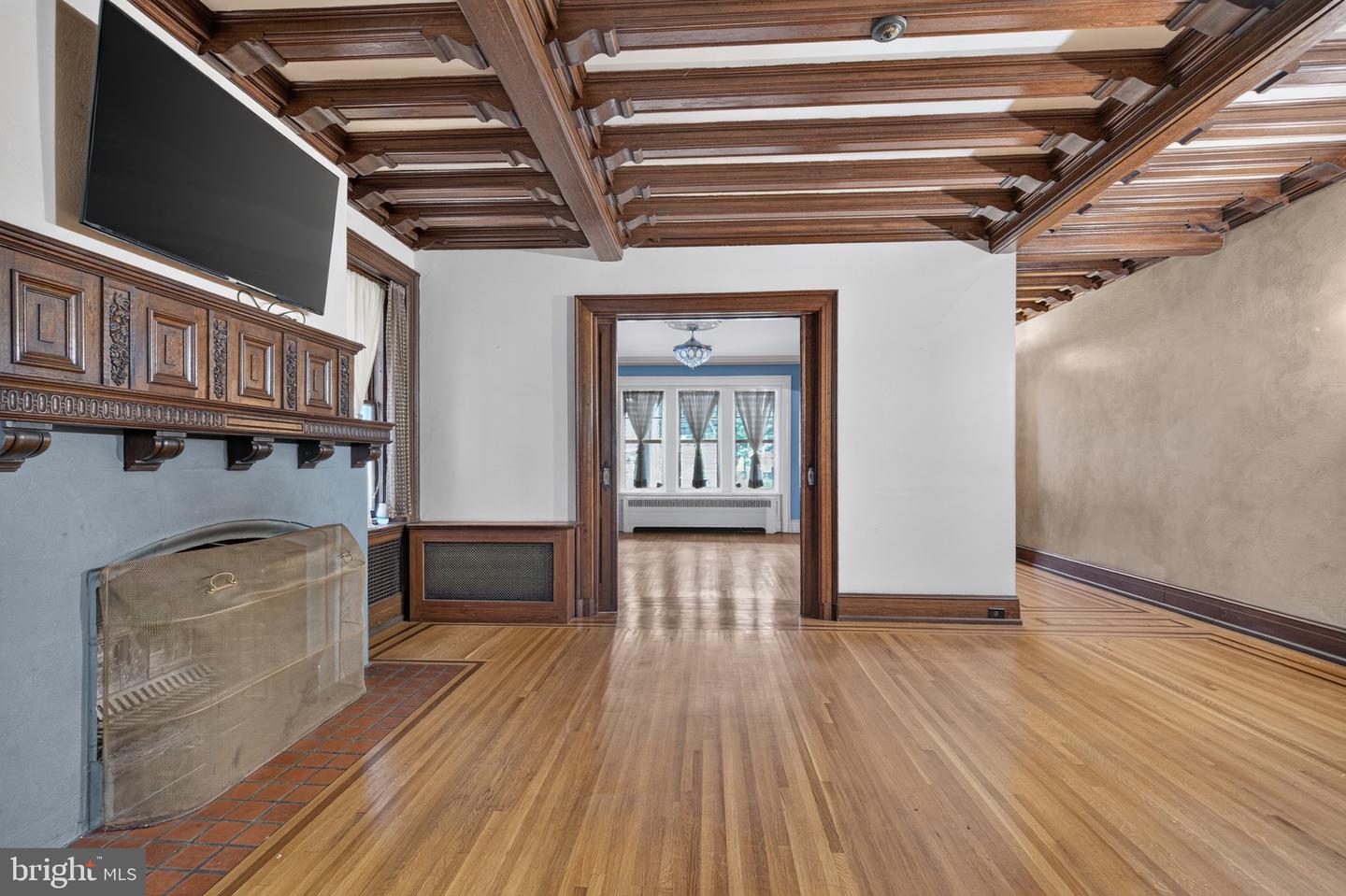 431 Centre St Property Photo 14
