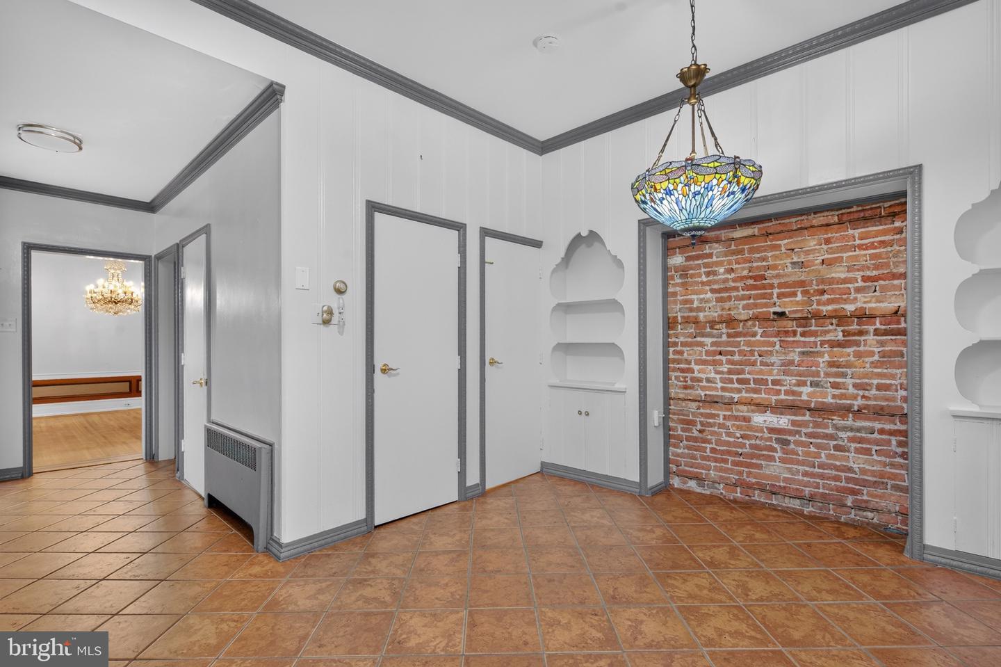 431 Centre St Property Photo 24