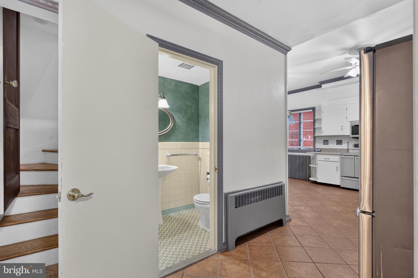 431 Centre St Property Photo 26