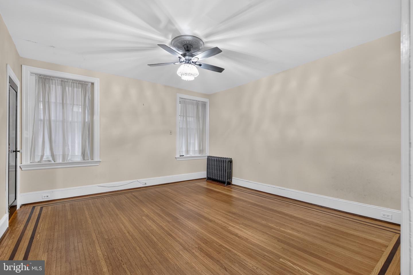 431 Centre St Property Photo 30