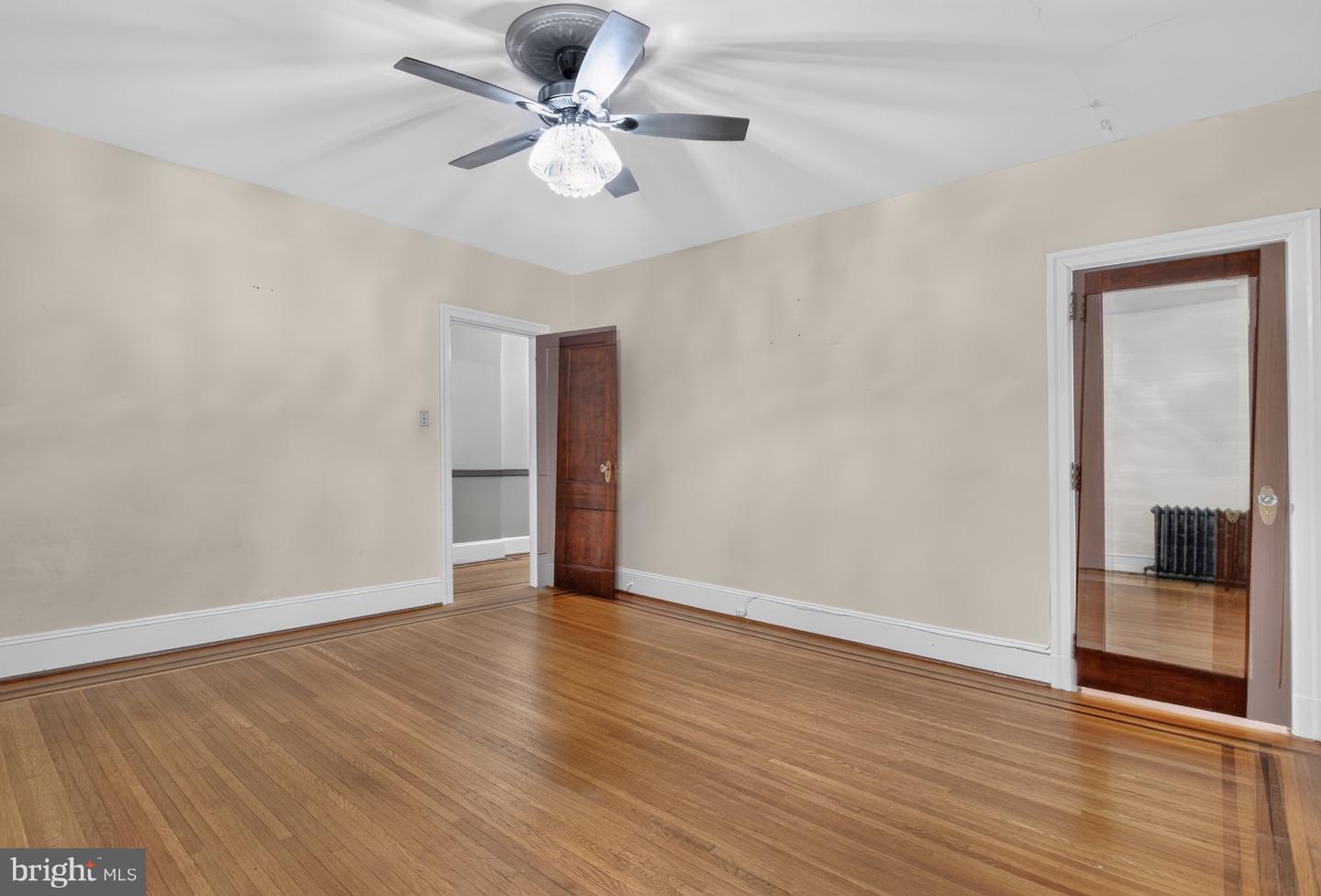 431 Centre St Property Photo 31