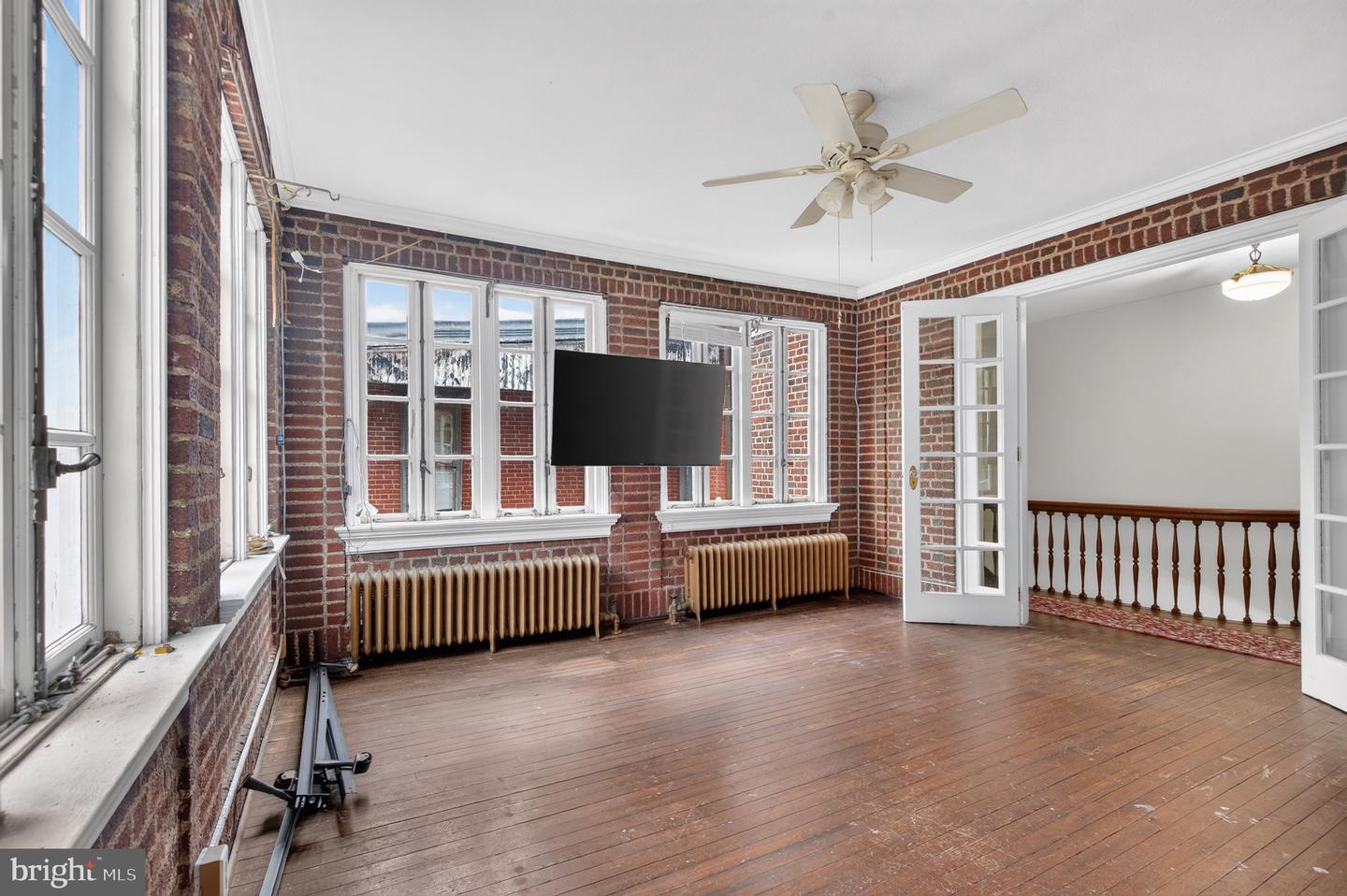 431 Centre St Property Photo 48