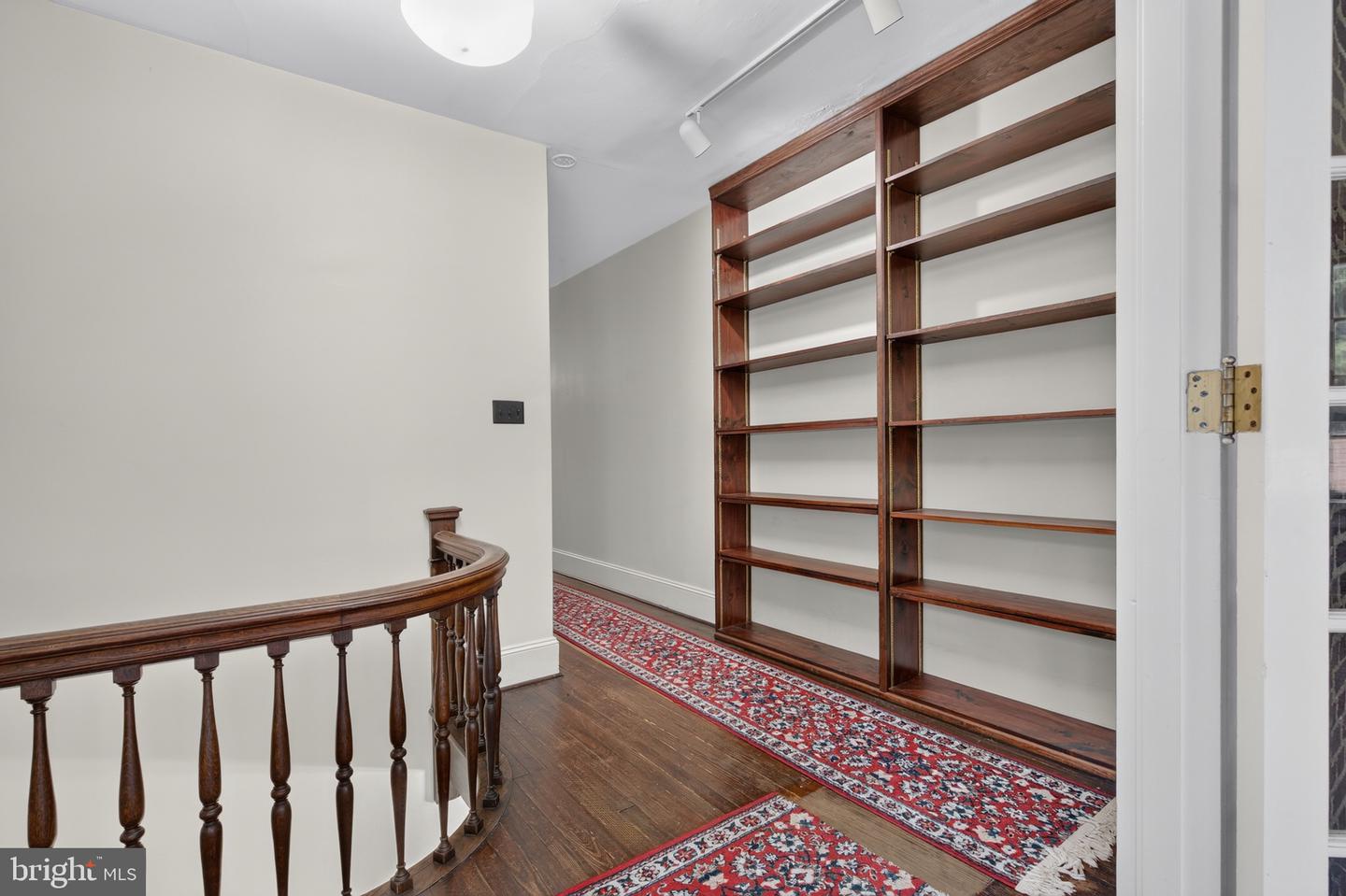 431 Centre St Property Photo 50