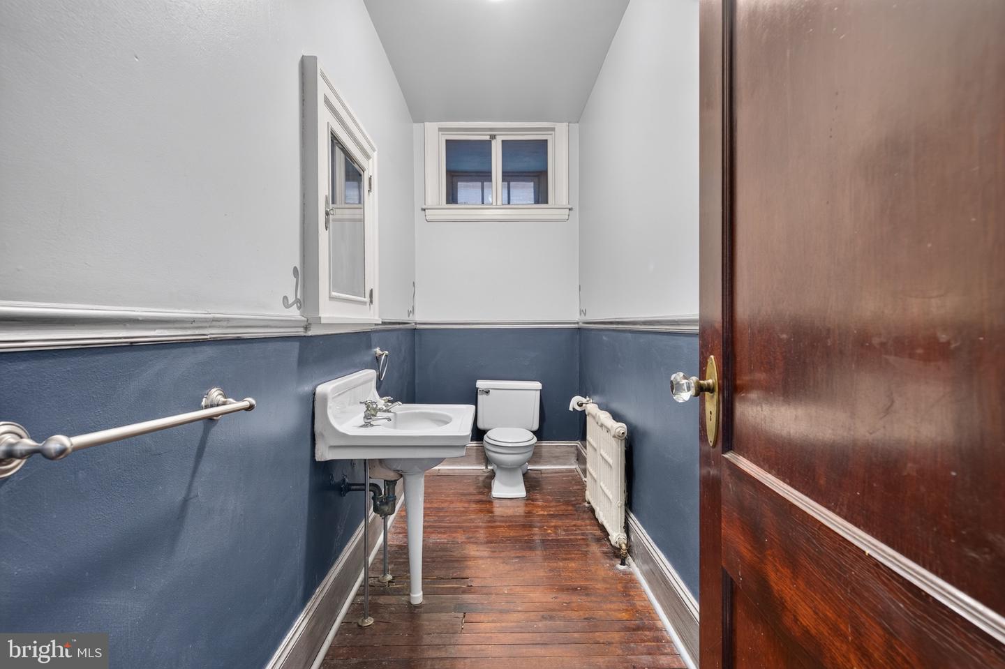 431 Centre St Property Photo 52