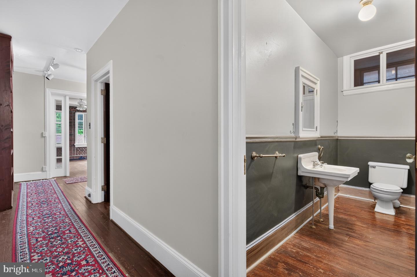 431 Centre St Property Photo 53