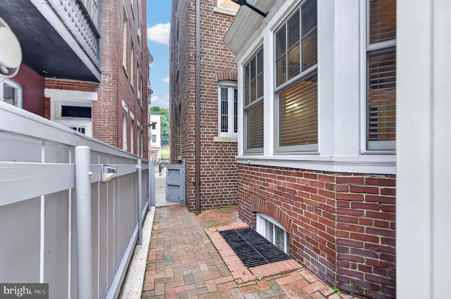 431 Centre St Property Photo 58