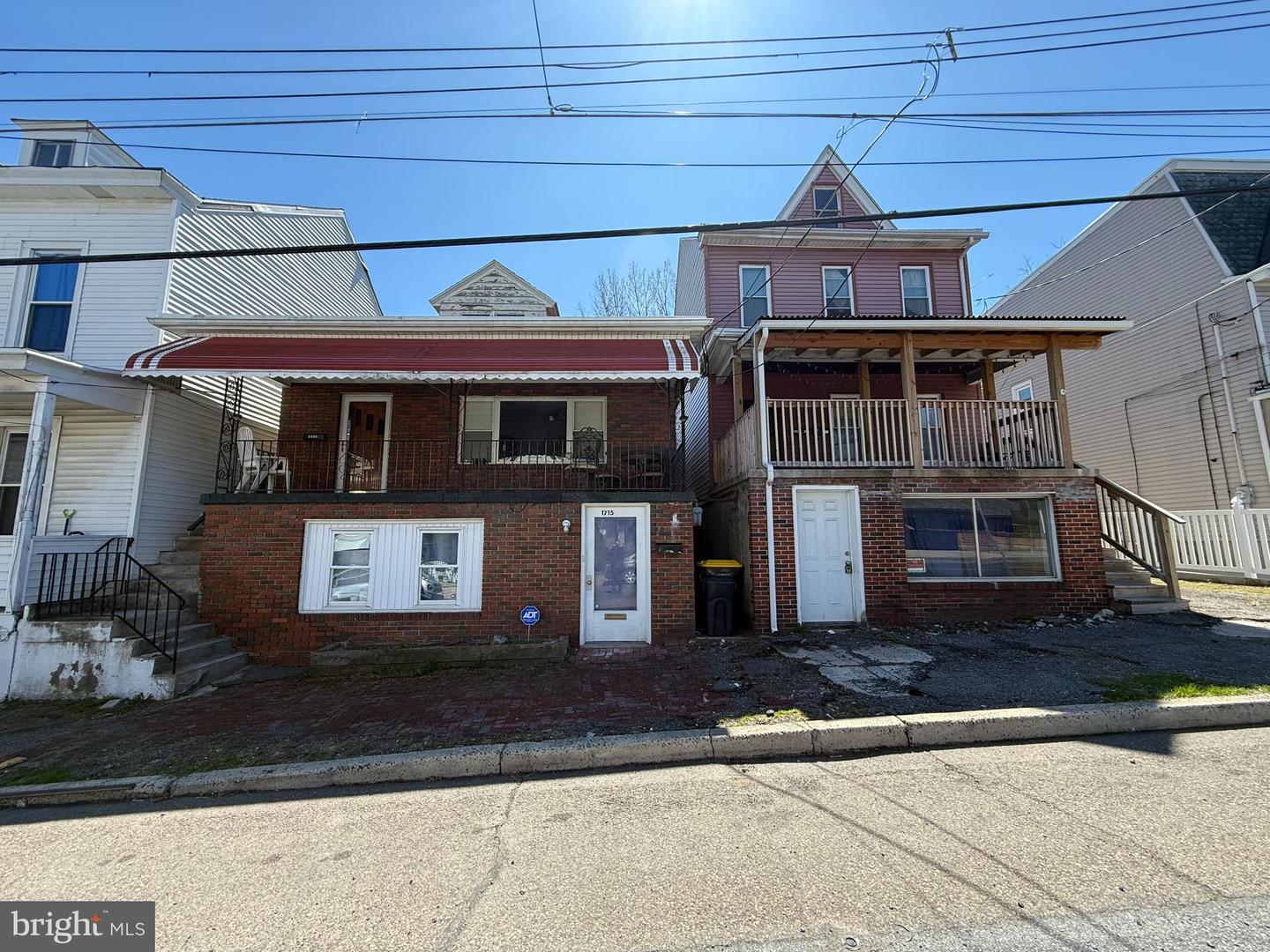 1715 -1717 W Market St Property Photo 1