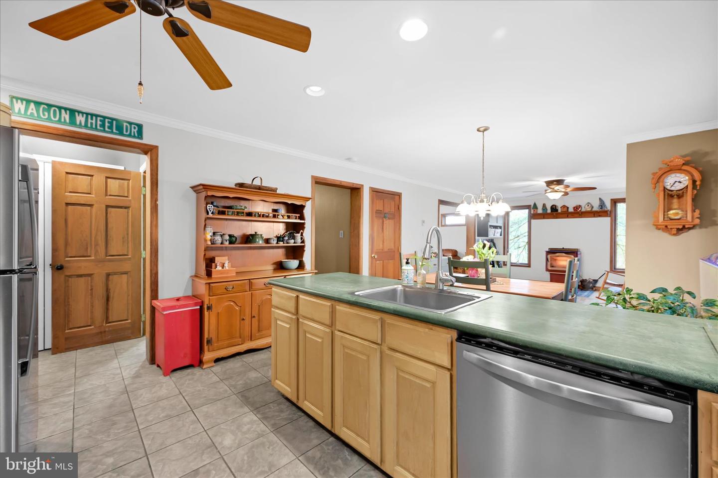 2504 & 2503 Wagon Wheel Dr Property Photo 17