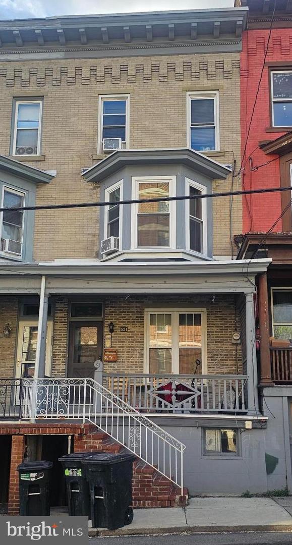 521 W Norwegian St Property Photo 1