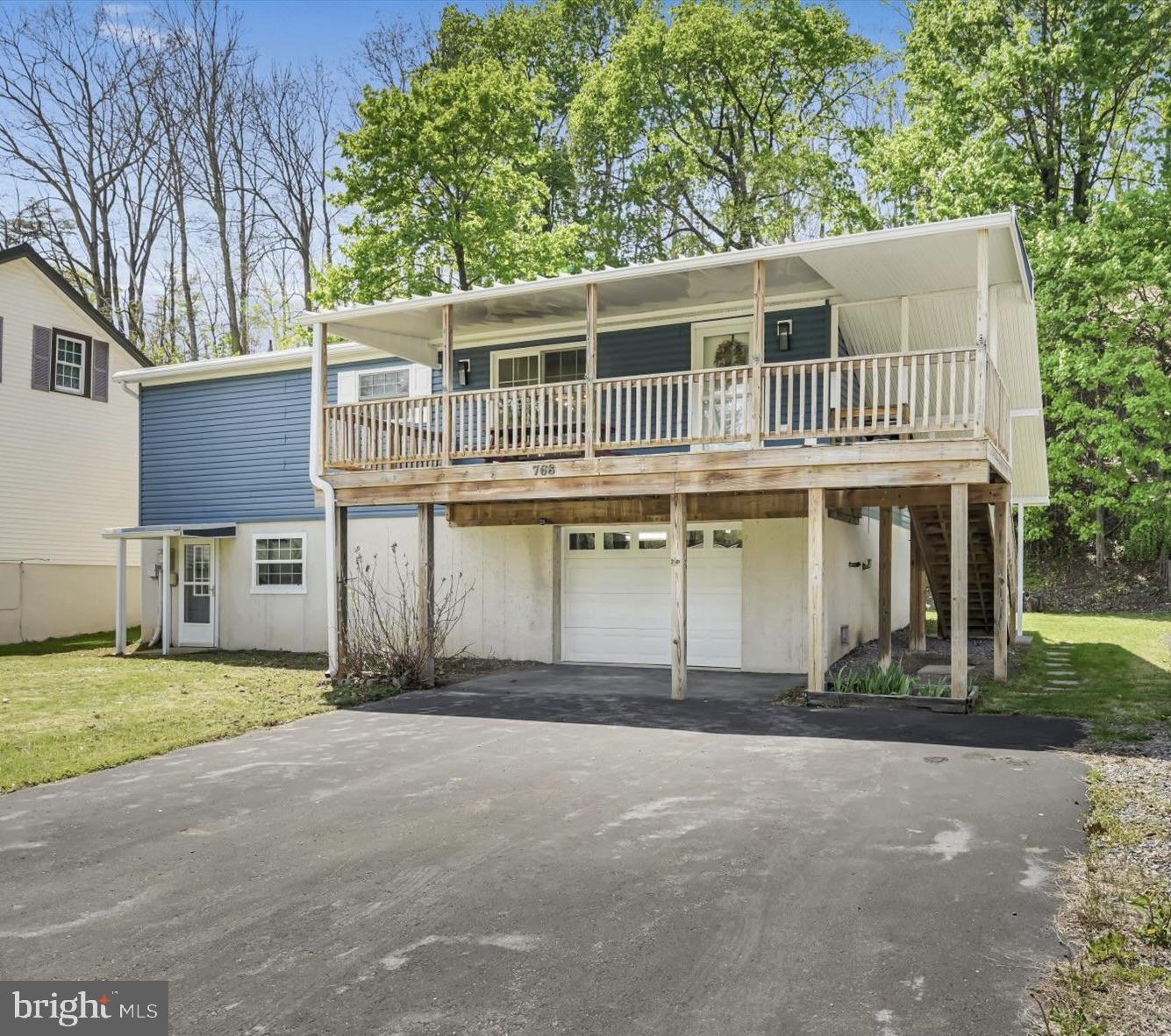 768 Bear Creek St Property Photo 2