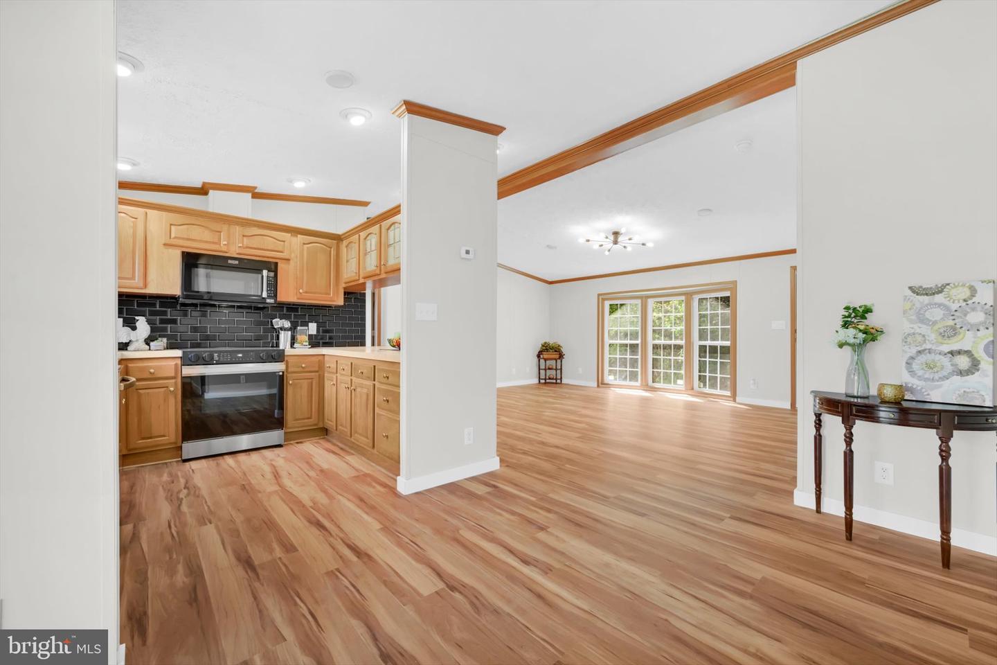 768 Bear Creek St Property Photo 6