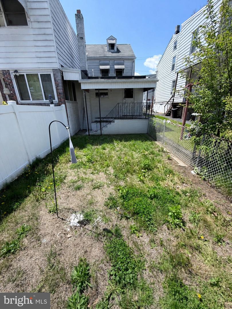 5 N Morris St Property Photo 17