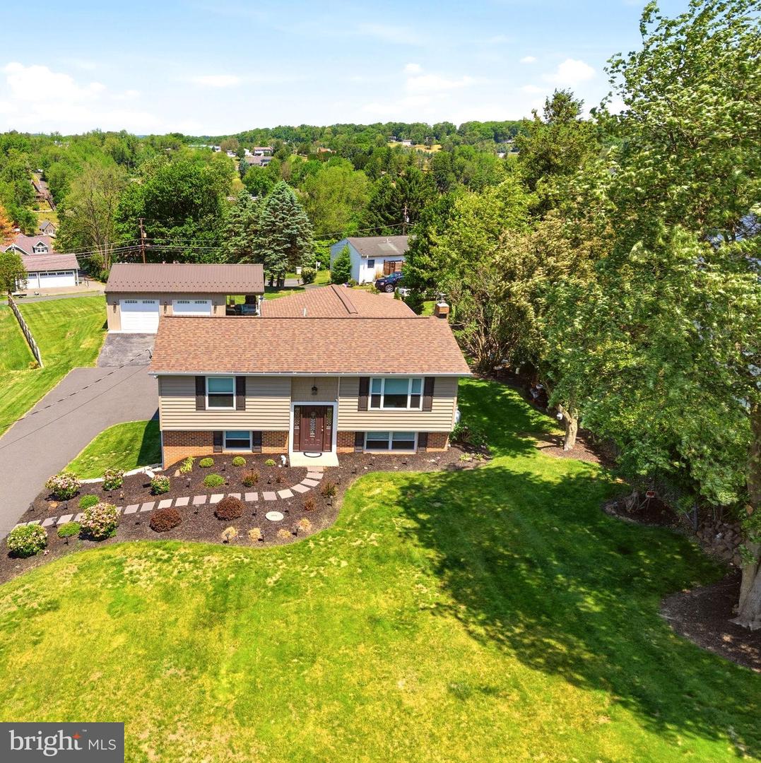 706 S SHAWNEE DR Property Photo 1