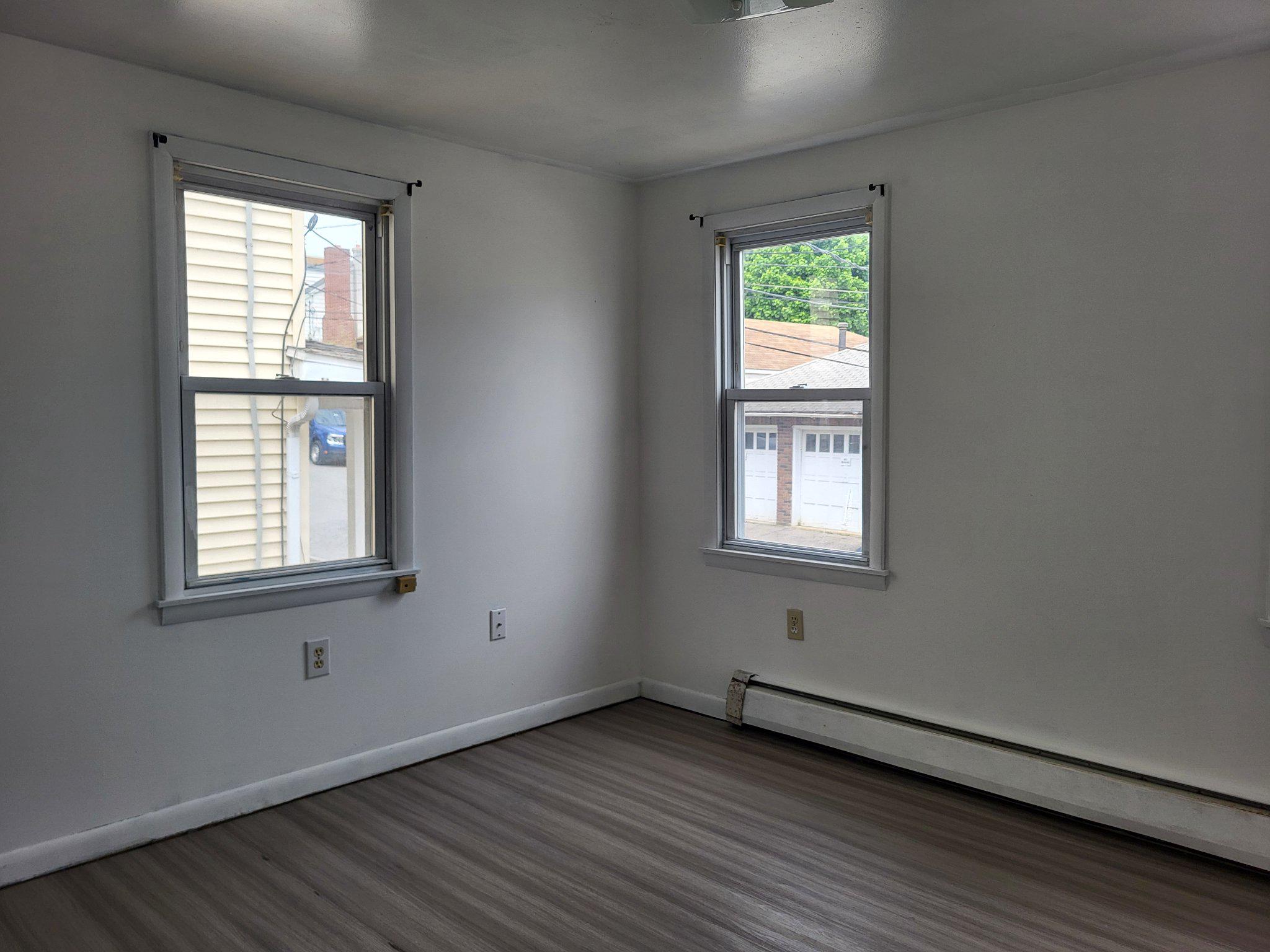 250 Van Gelder St Property Photo 9