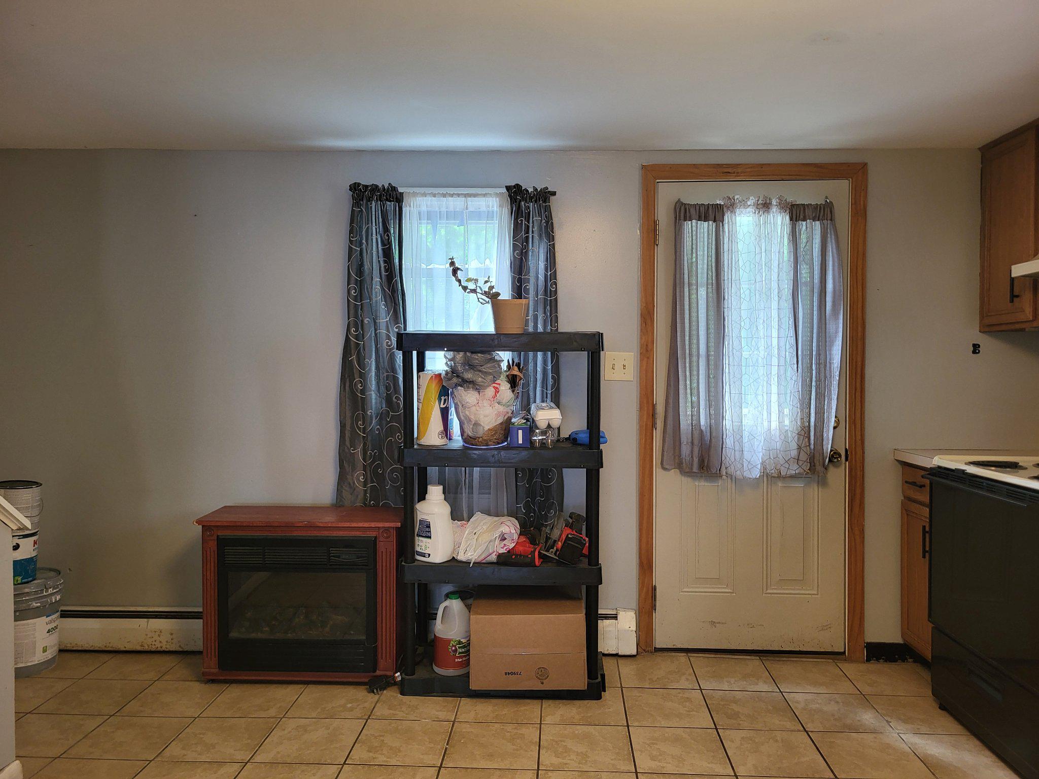 250 Van Gelder St Property Photo 13