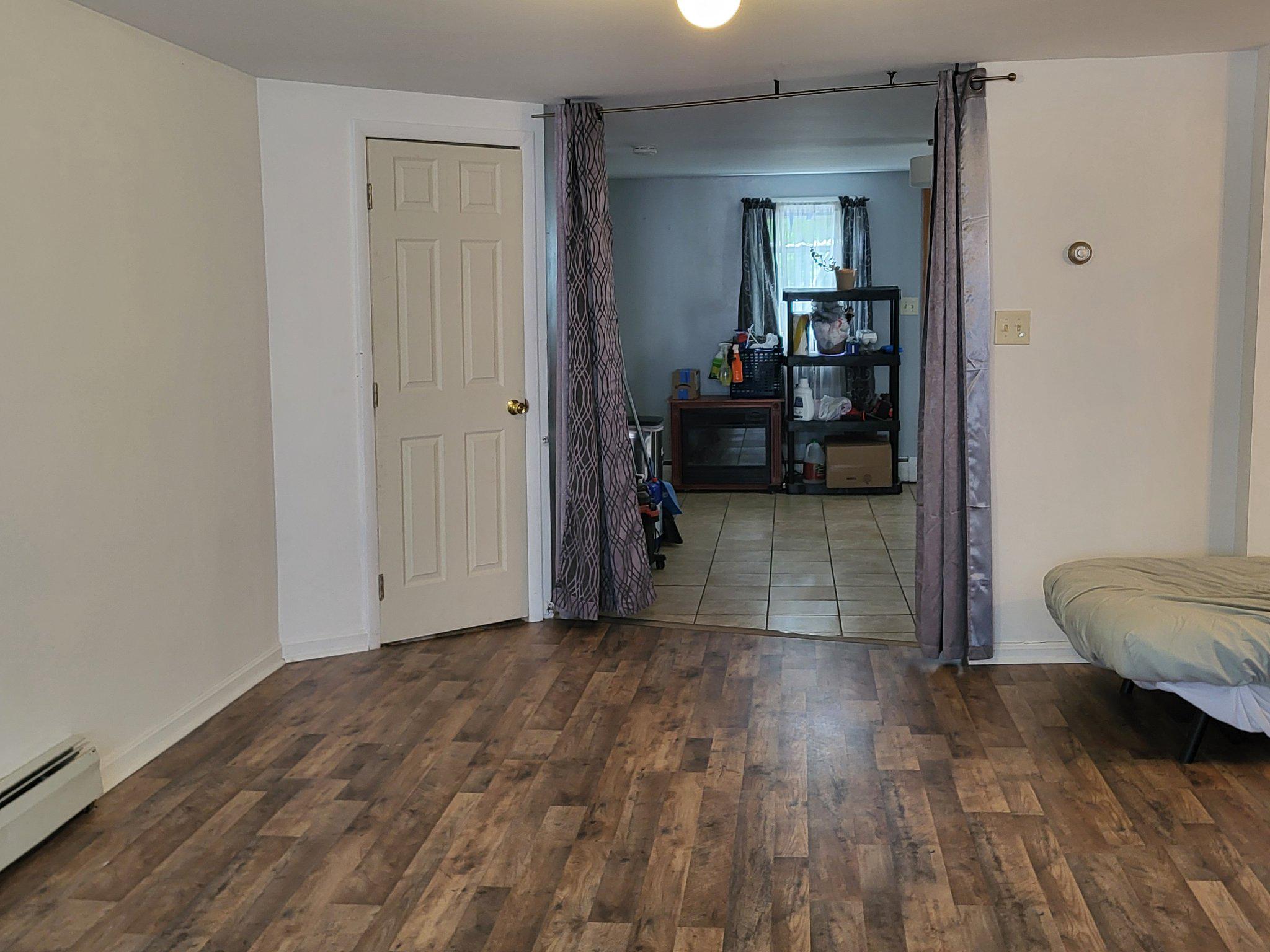 250 Van Gelder St Property Photo 17