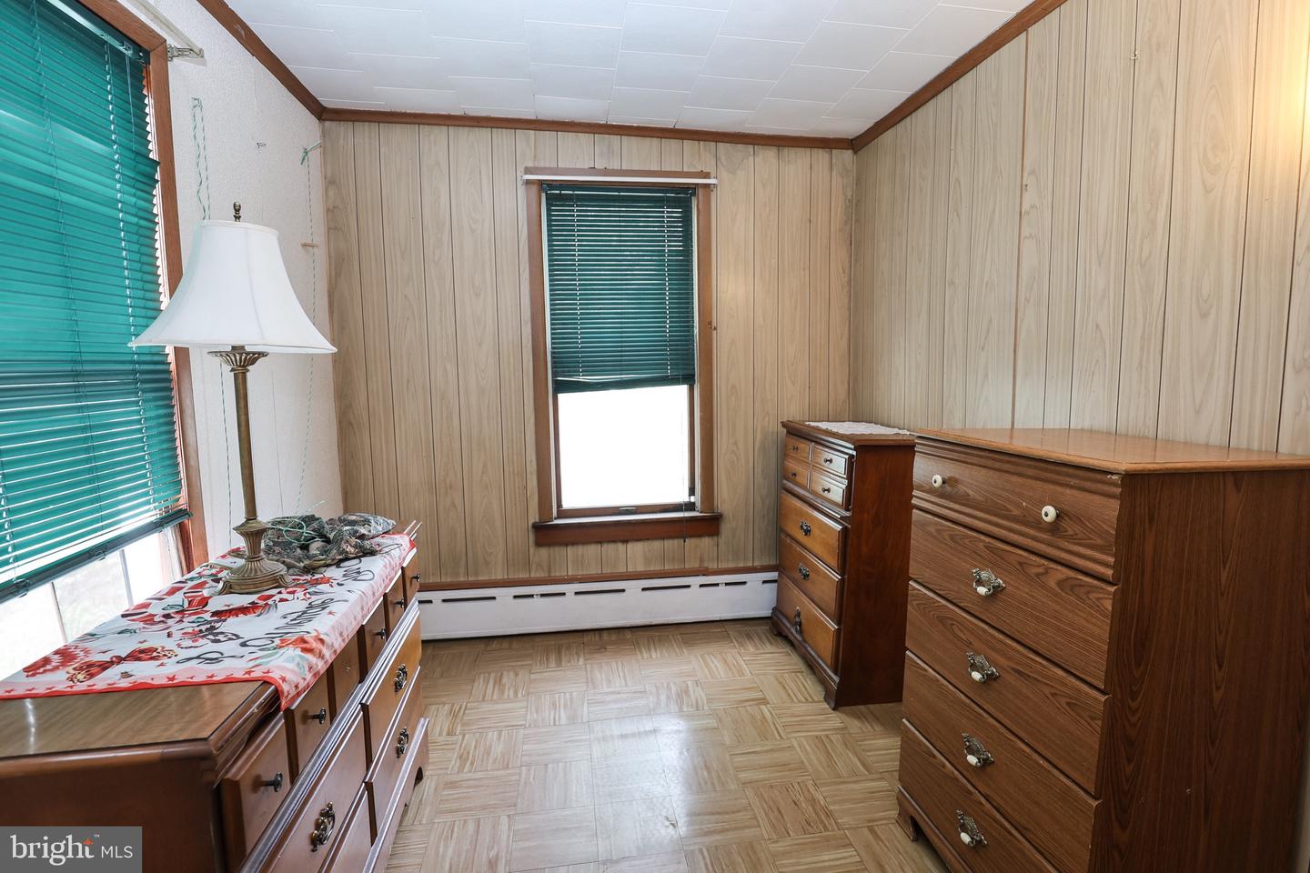 320 W New York St Property Photo 10