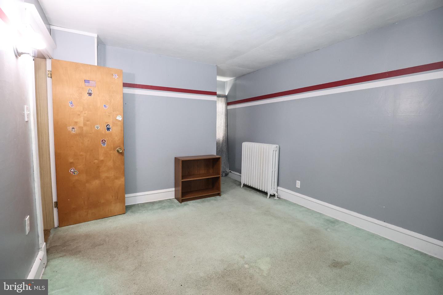 320 W New York St Property Photo 15