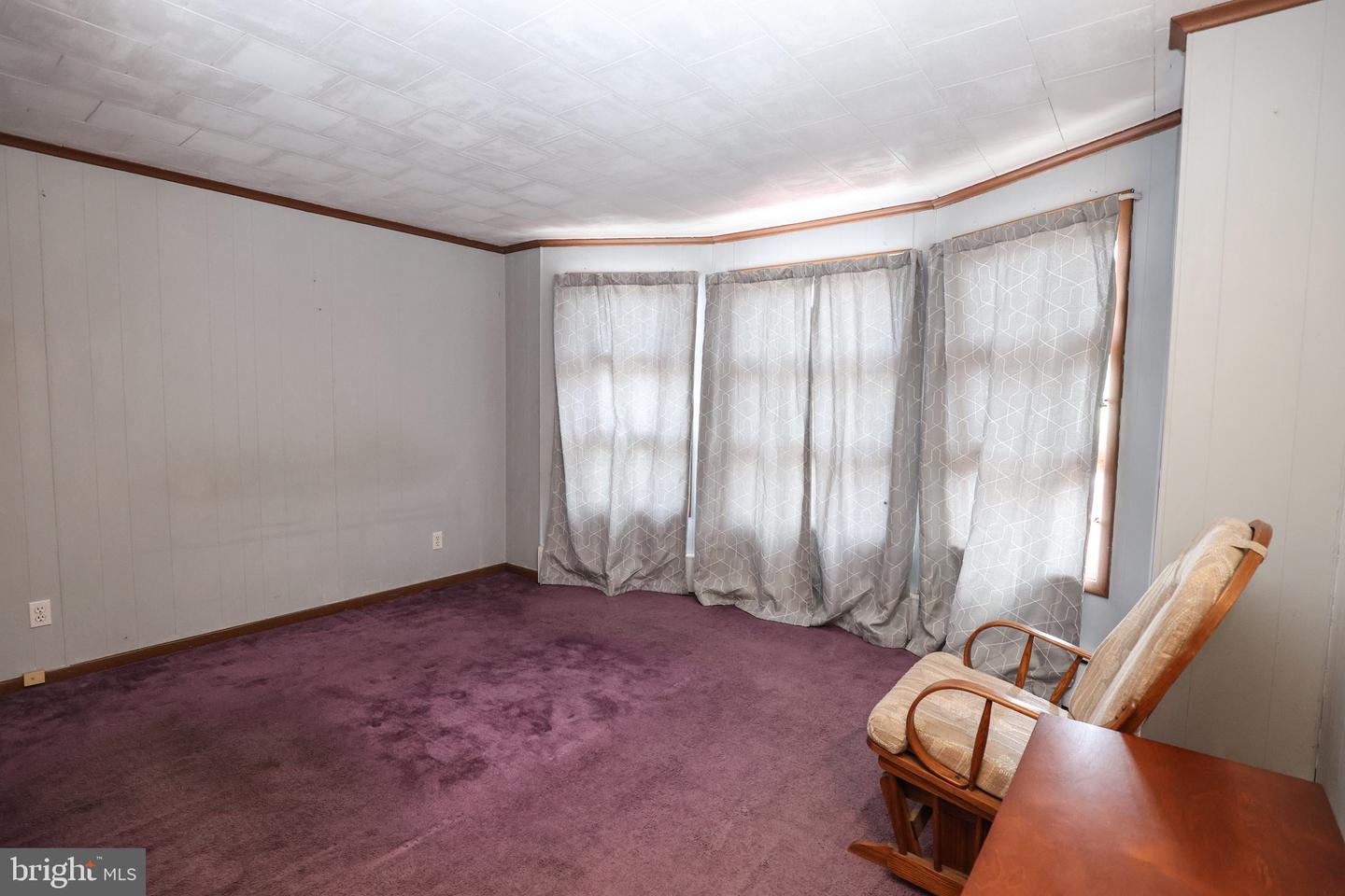 320 W New York St Property Photo 16