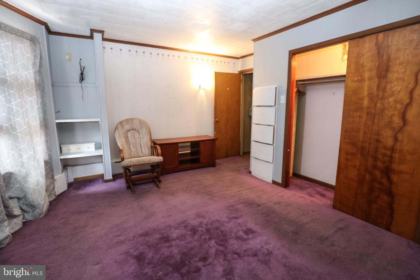 320 W New York St Property Photo 18