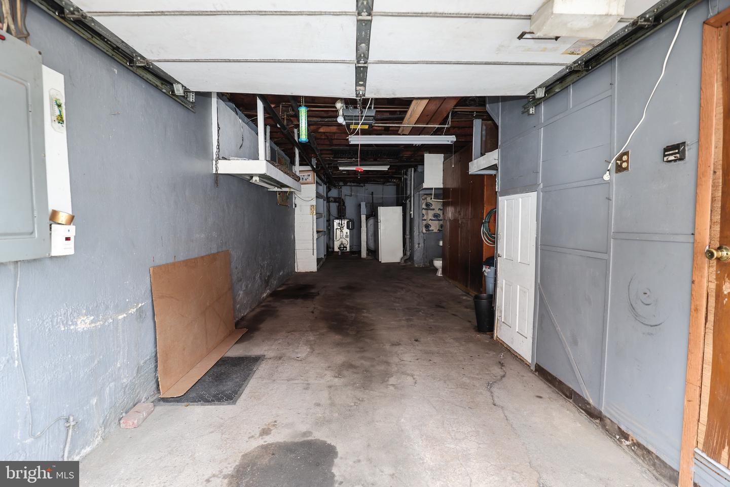 320 W New York St Property Photo 20