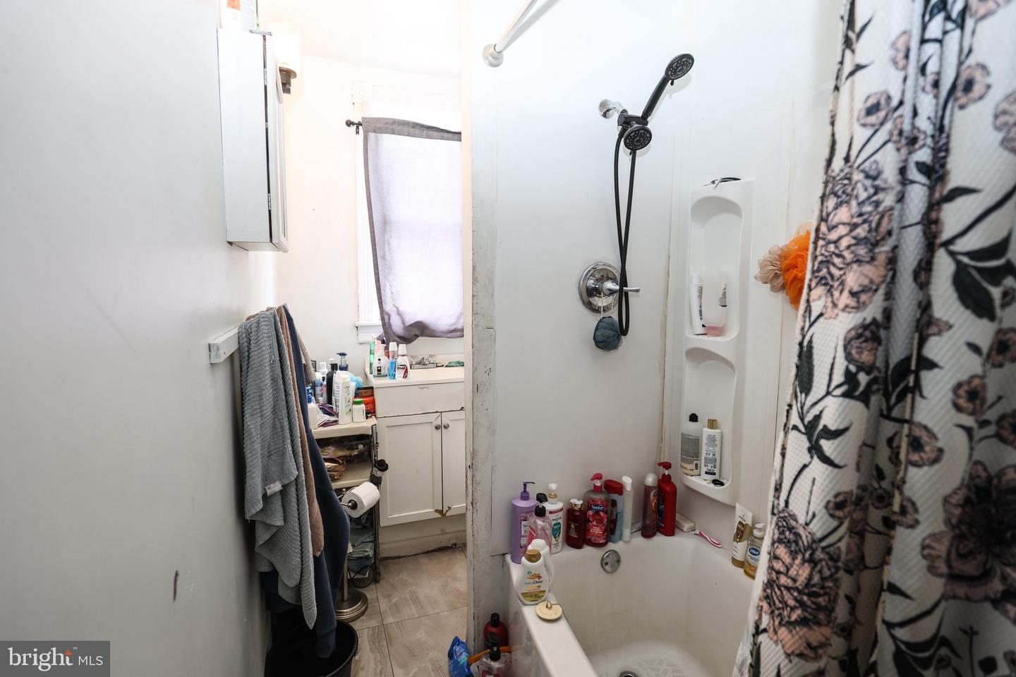13 Lewis St Property Photo 8