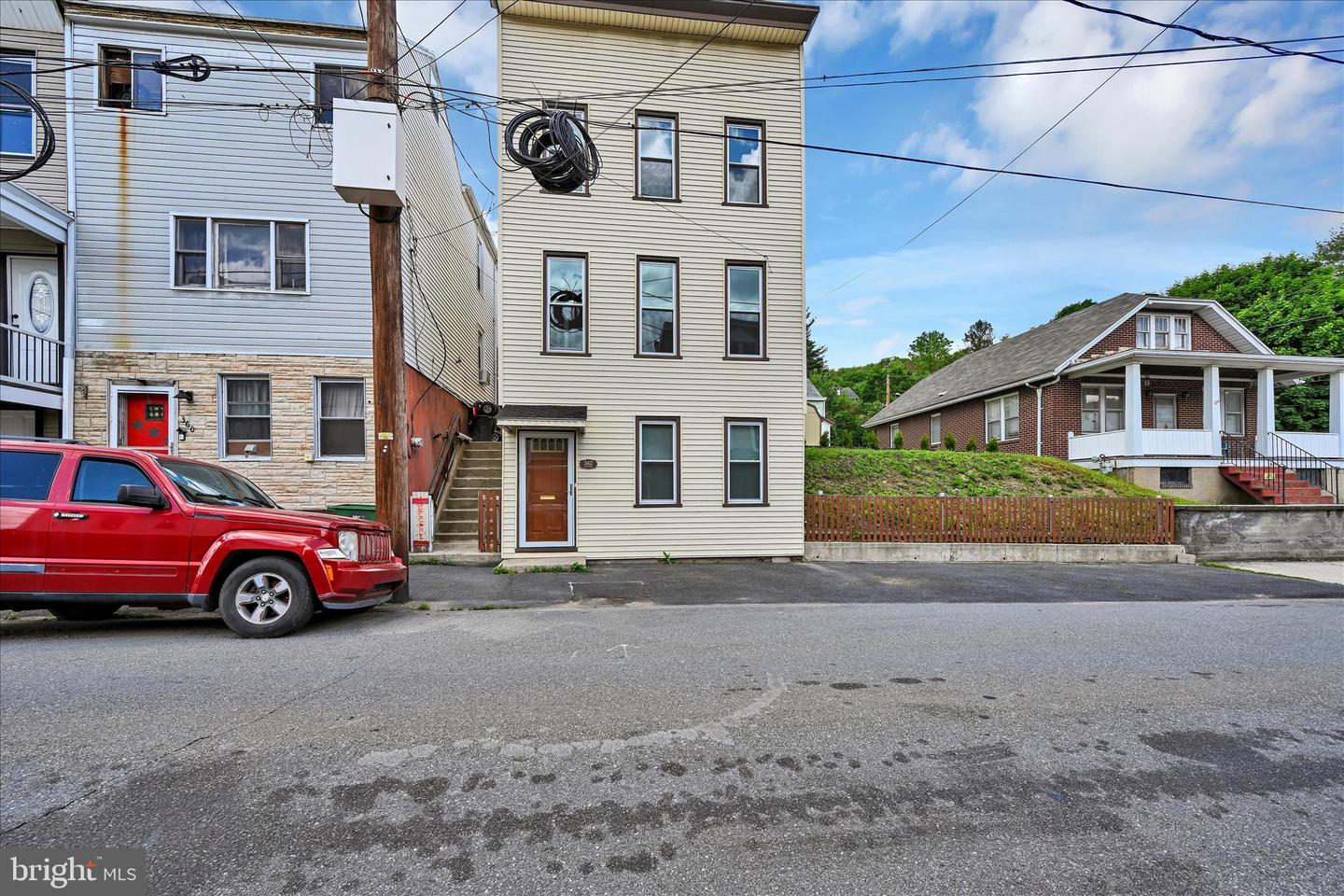 362 Front St Property Photo 1