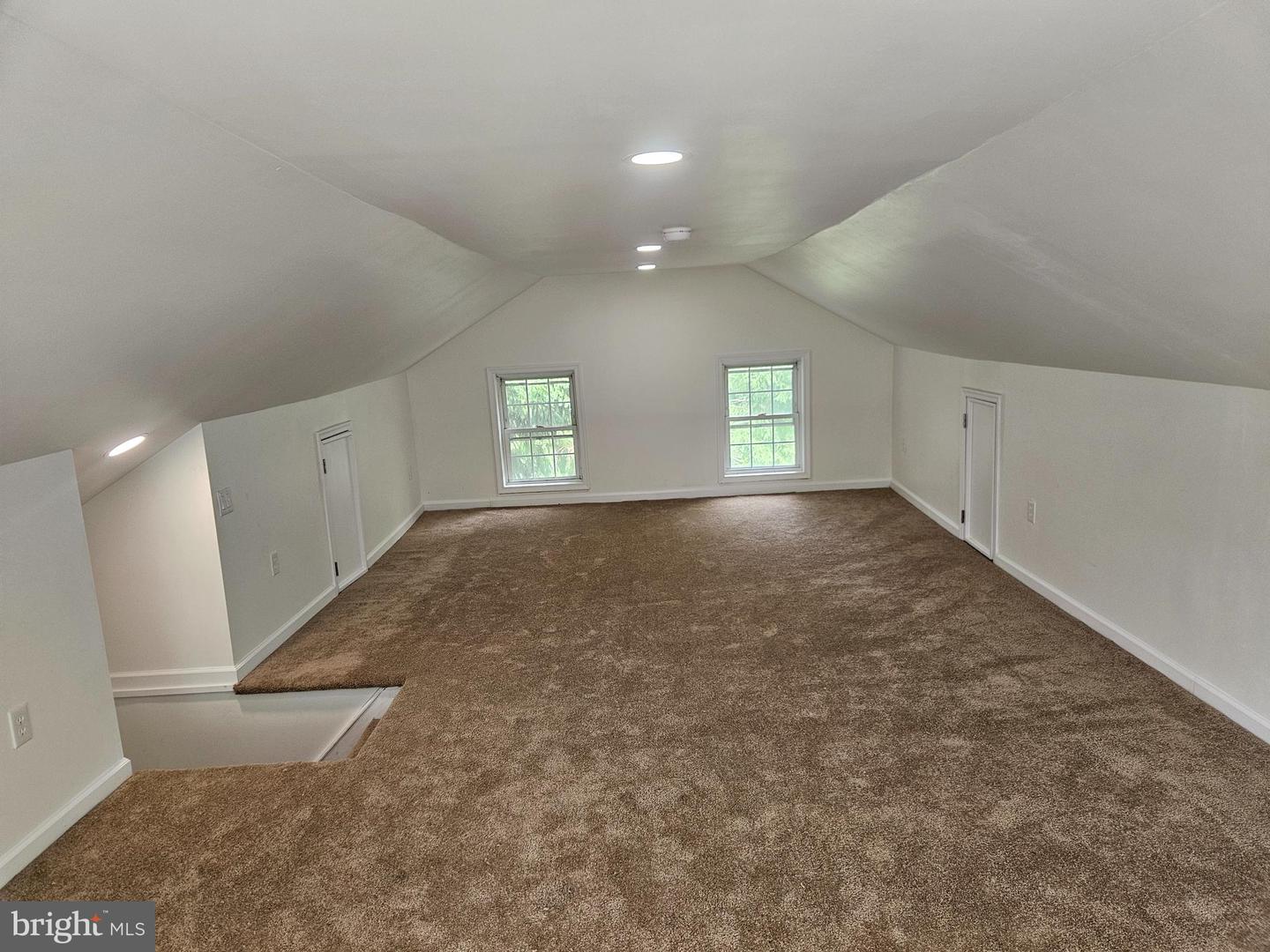 689 Barnesville Dr Property Photo 17