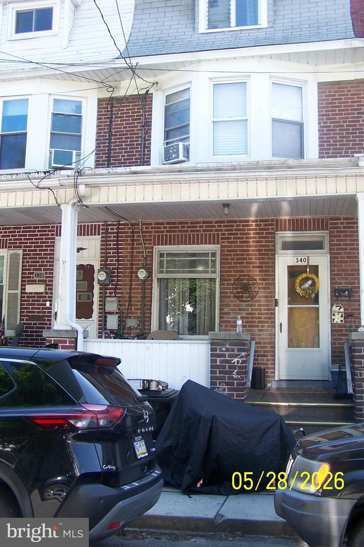 340 Clark St Property Photo 1