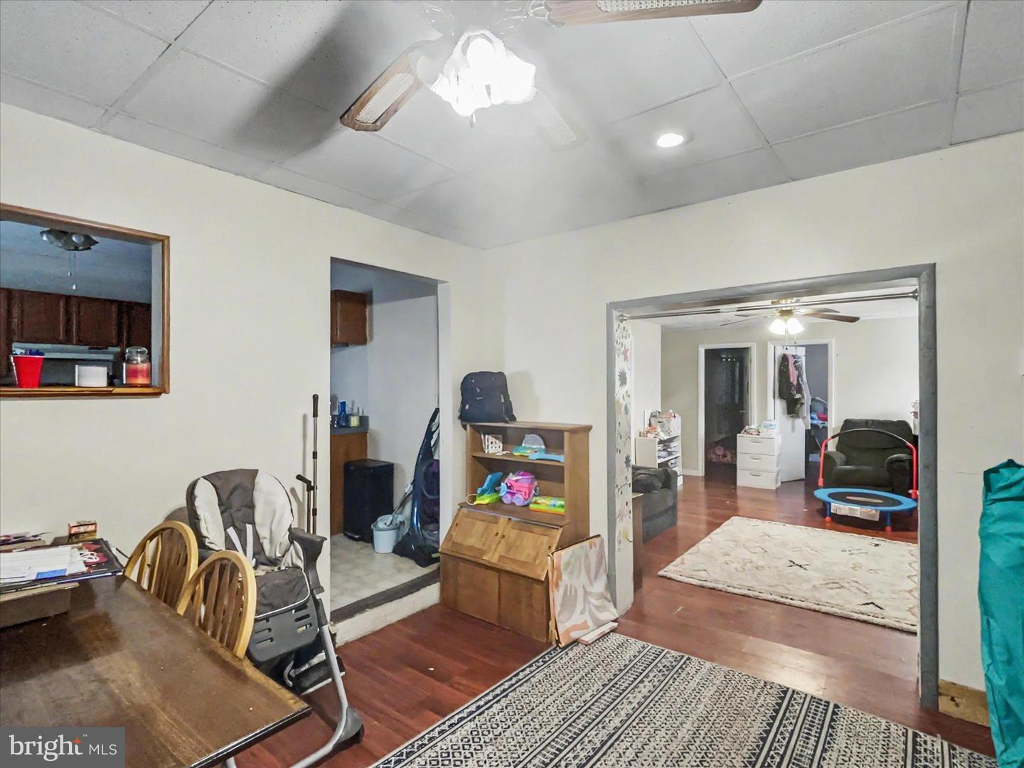 669 Main St Property Photo 3