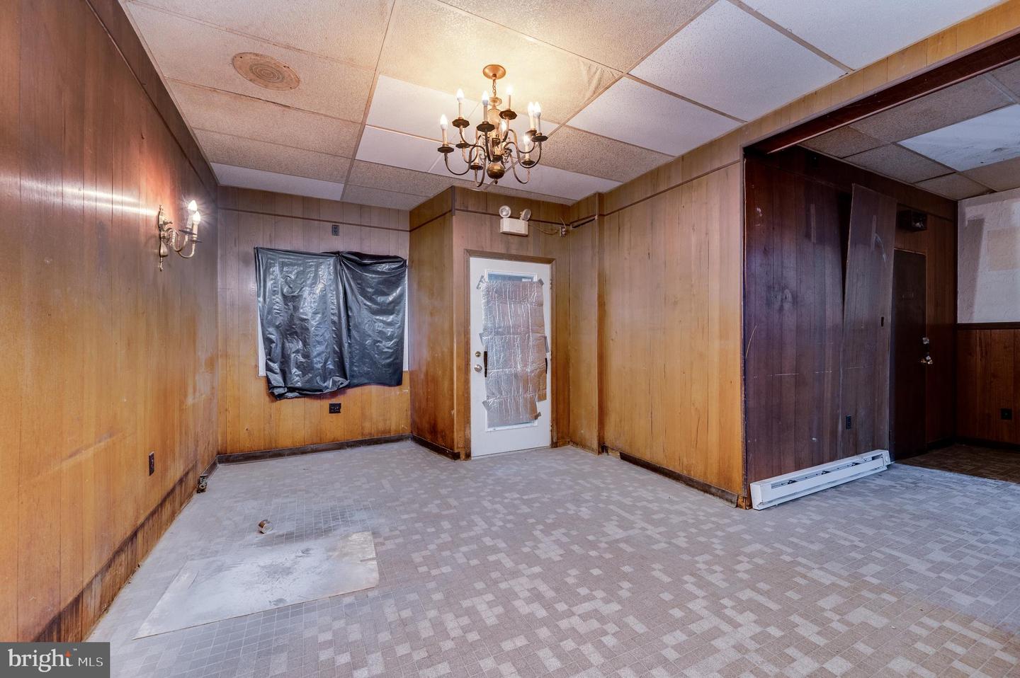 33 W Main St Property Photo 49