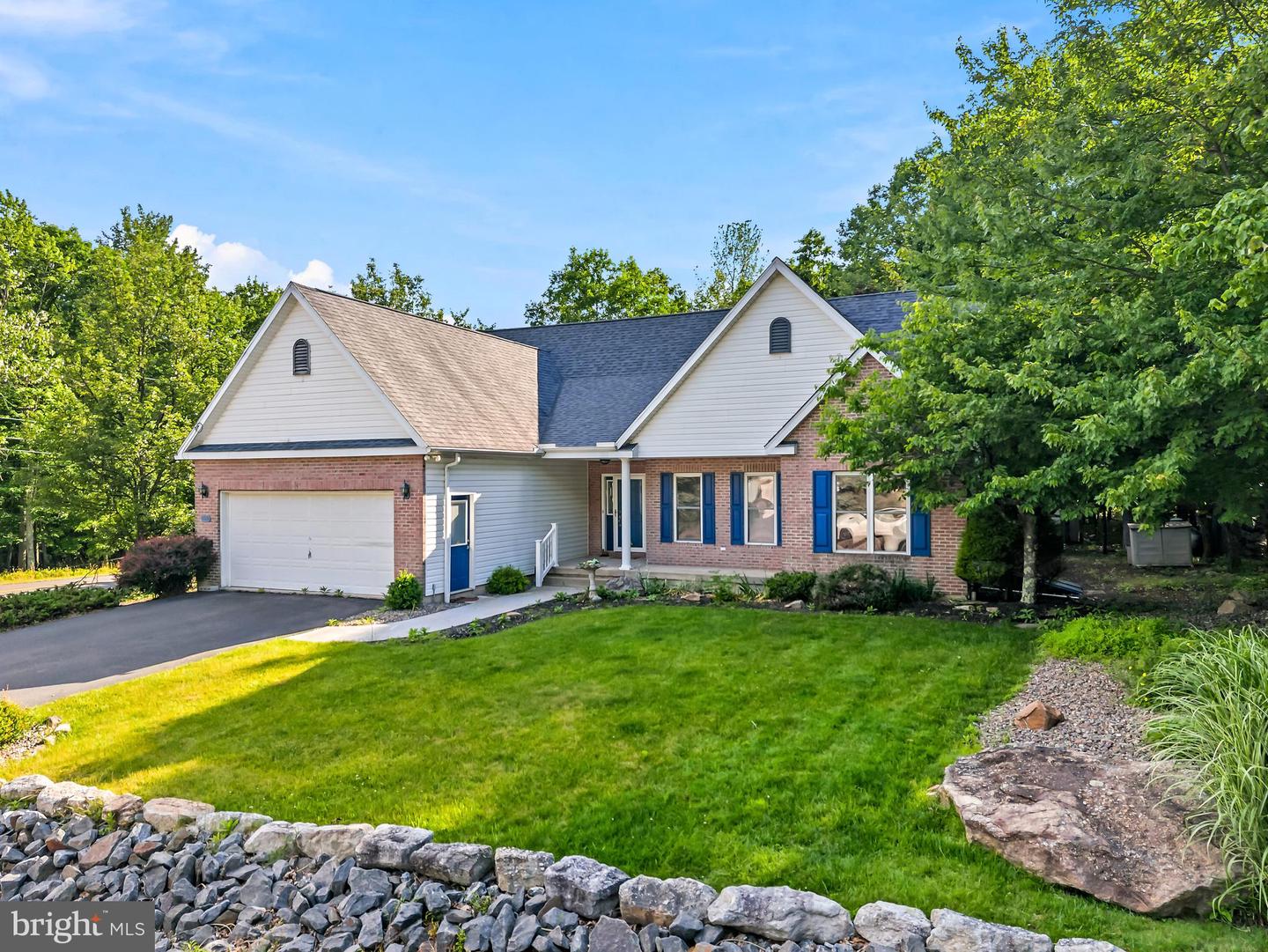 1 PINEWOOD CIR