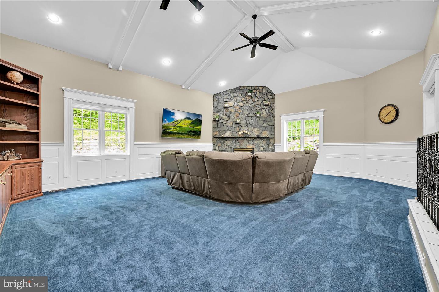1289 Oak Terrace Ln Property Photo 24