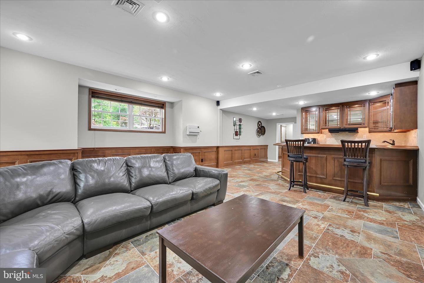 1289 Oak Terrace Ln Property Photo 30