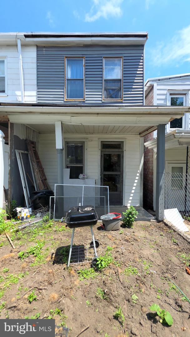 332 S Jardin Property Photo 9