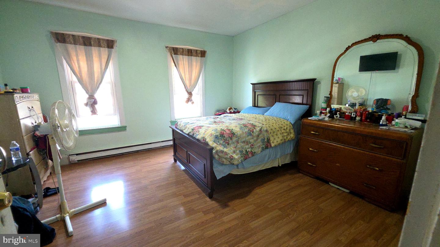 332 S Jardin Property Photo 22