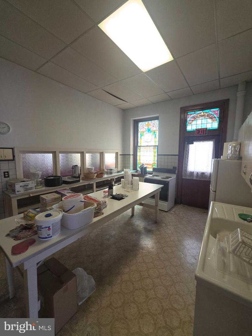 144 Carbon Street Property Photo 24