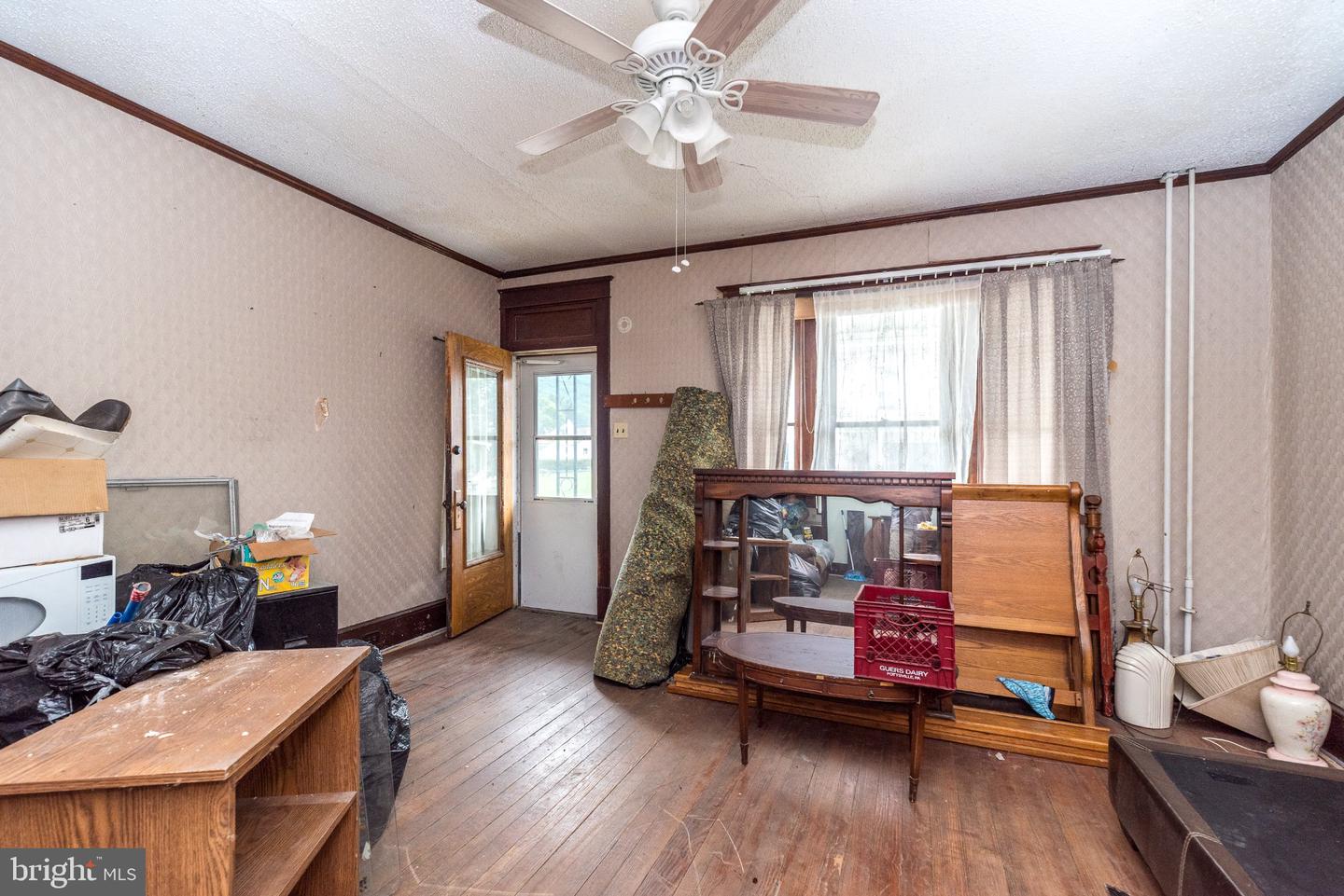 402 Hobart St Property Photo 3