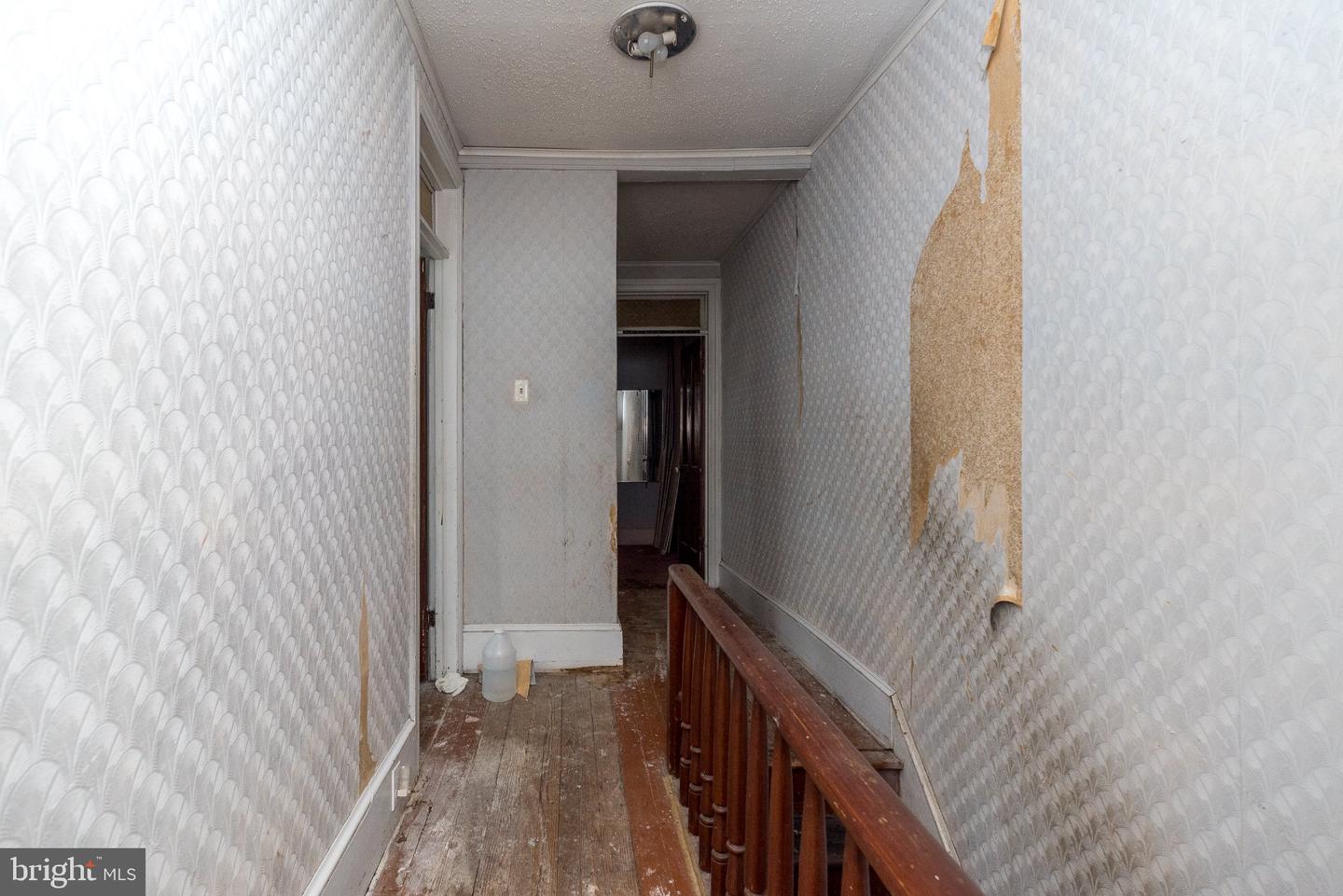 402 Hobart St Property Photo 18