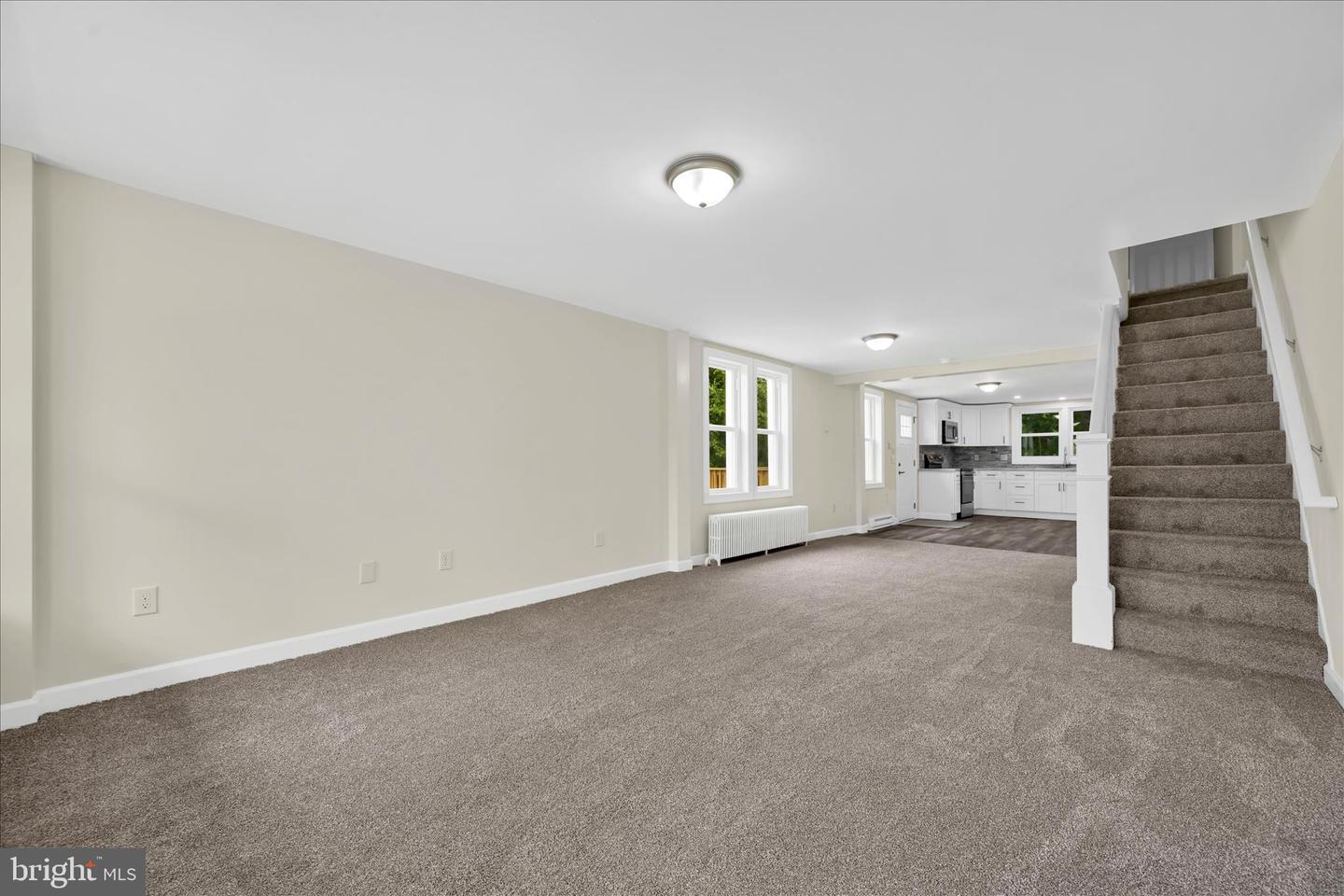 516 5th St Property Photo 6