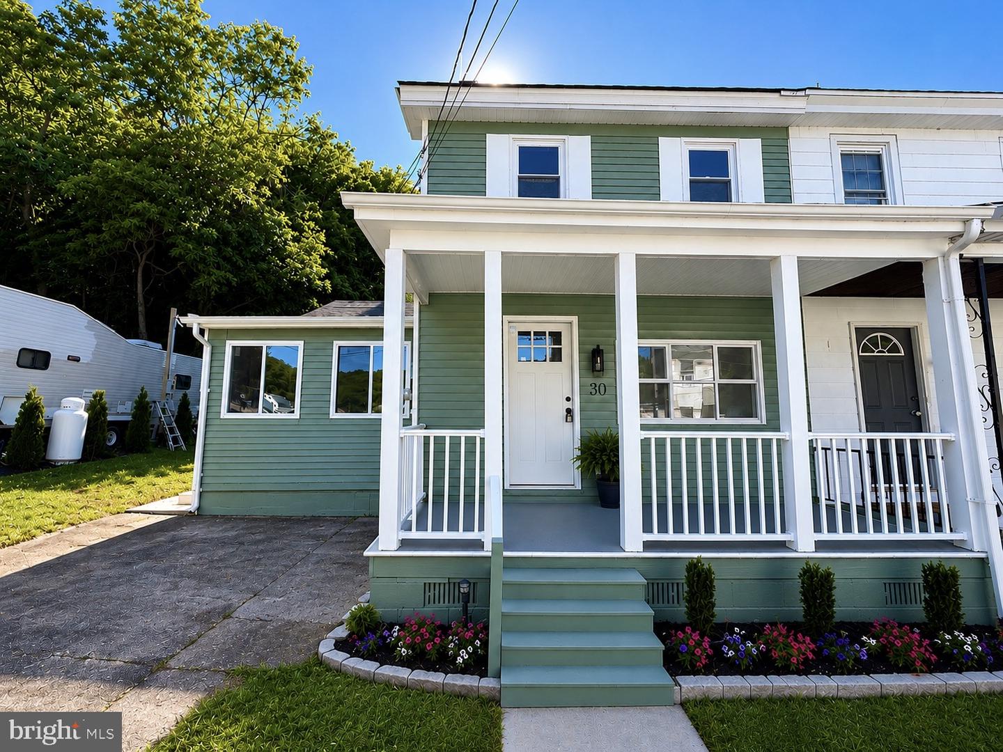 30 S SPORT HILL RD