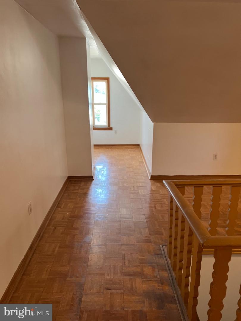 1653 W Norwegian St Property Photo 24